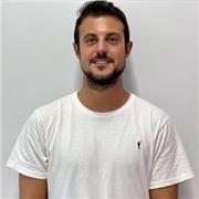 Maestro de Educación Primaria, con plaza de oposición se ofrece para dar clases particulares de todas las áreas de forma dinámica y lúdica, combinando diferentes tipos de metodologías y el uso de las TIC. 15€/ hora